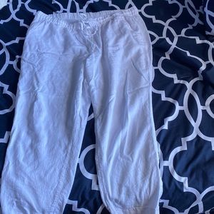 White capri pants